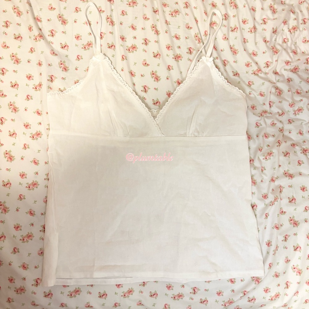 Elegant White Lace Tank Top